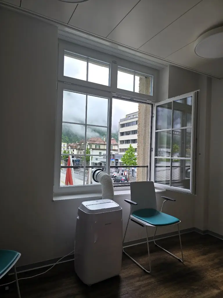 Ксюша Валенок_Walk-In-Clinic Interlaken (WICI)_Sundlauenen_bewertung