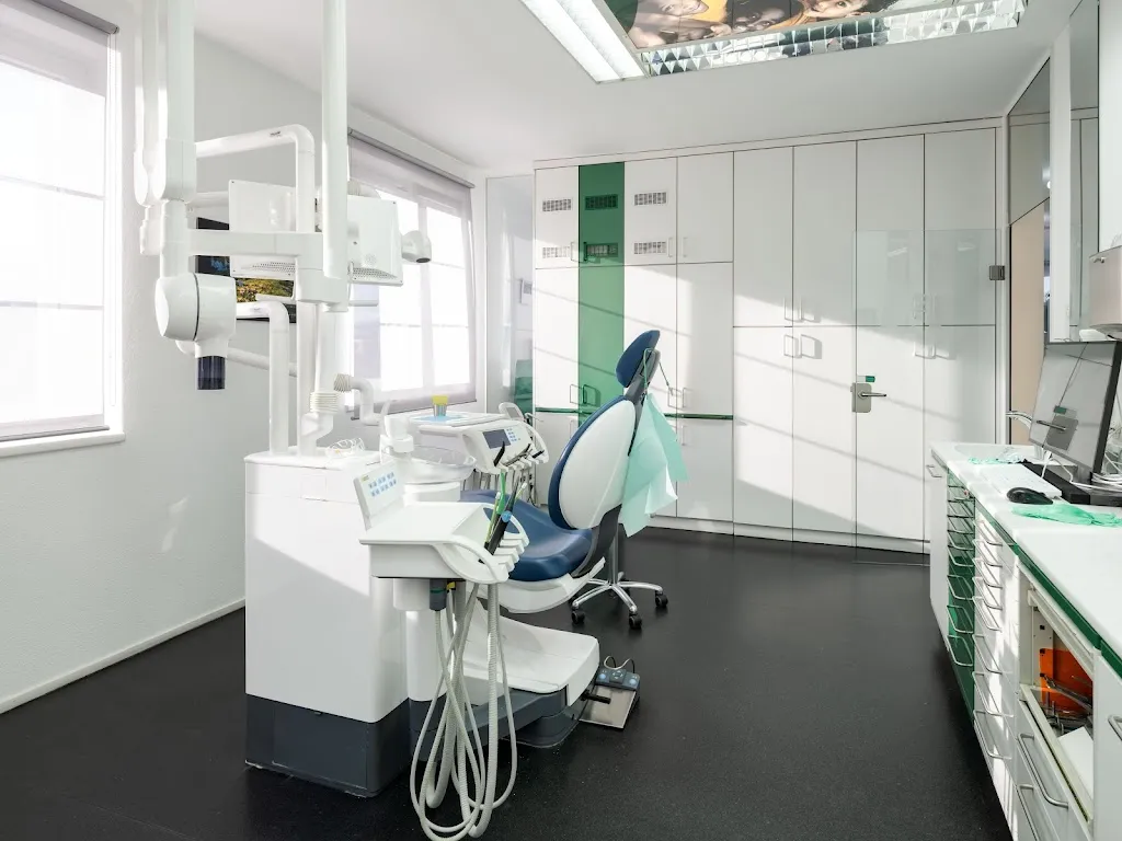 saxer + frei zahnärzte - Zahnärzte Zurzach doctor in Bad Zurzach