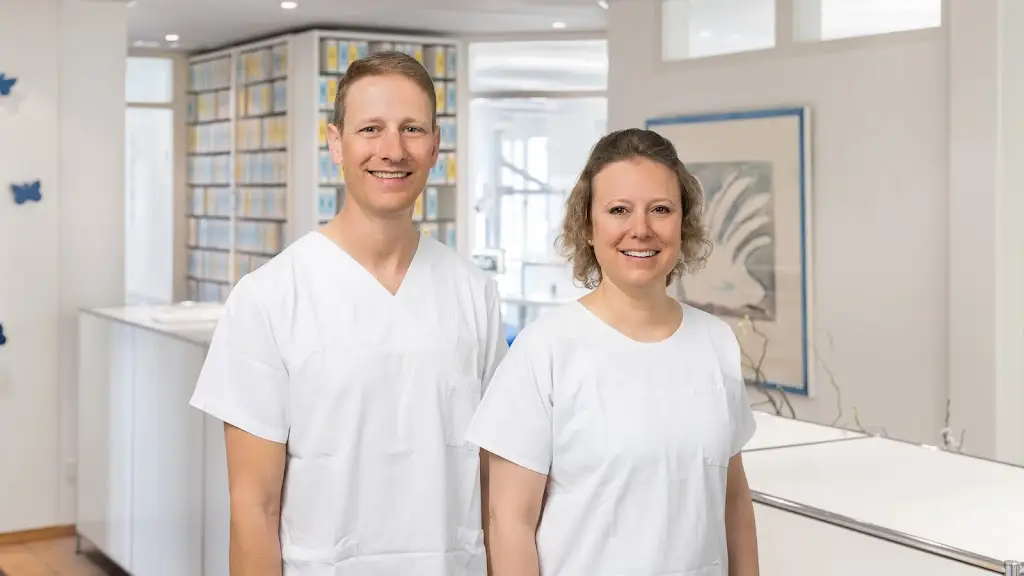 Oeschger Zahnärzte - Dres. med. dent. Corinne und Elias Oeschger médecin à Interlaken
