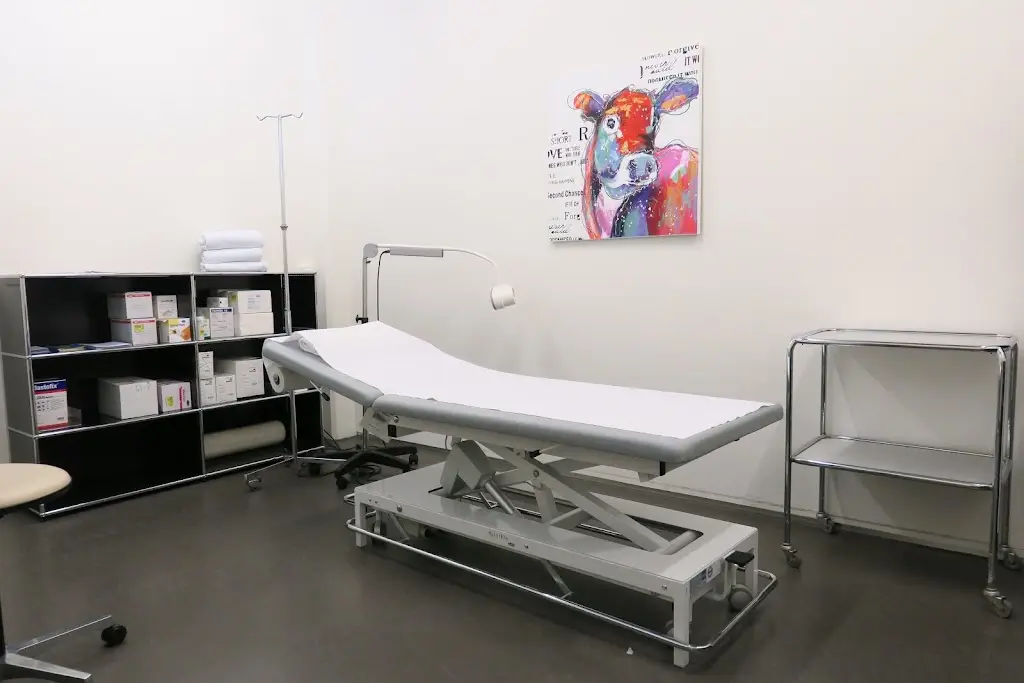 Sanacare Gruppenpraxis Altdorf Dätwyler Areal