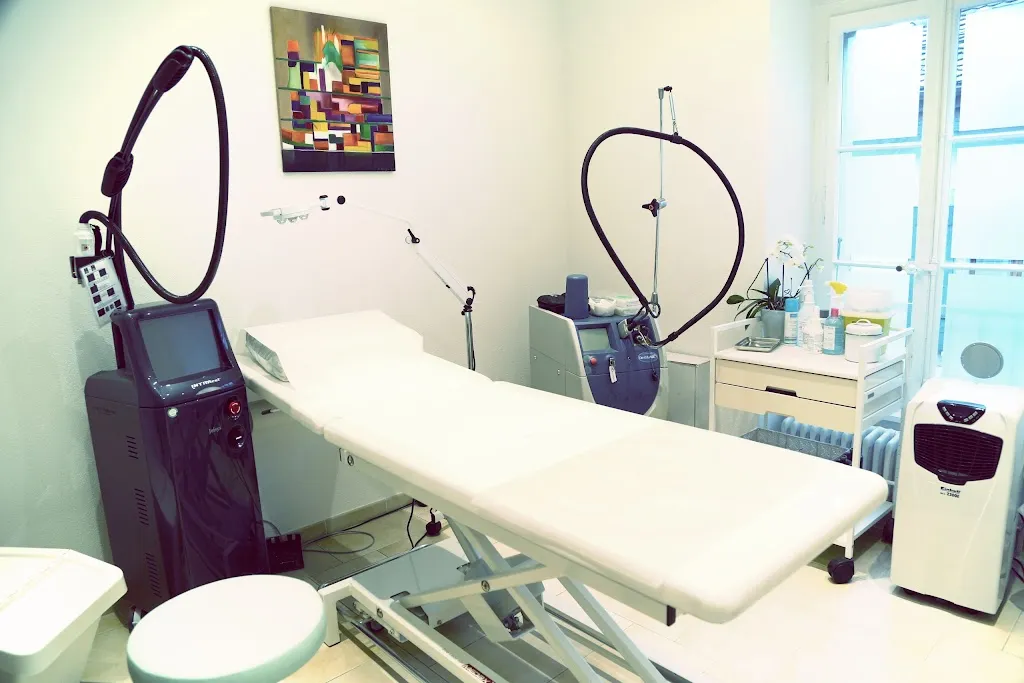 Mrs. Claudia Ricci Bovier Dermatologist_La Croix (Lutry)_slider_imagen_3