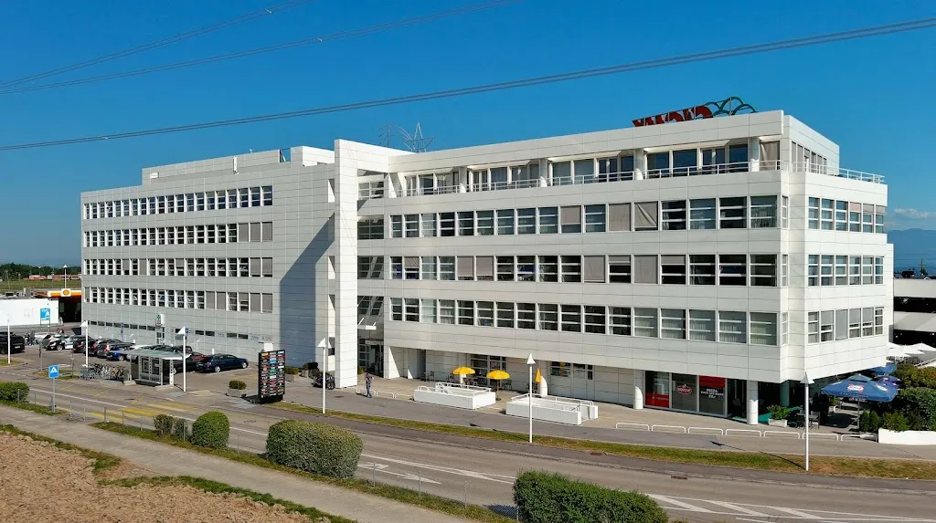 Medical Center Signy Arzt in Signy