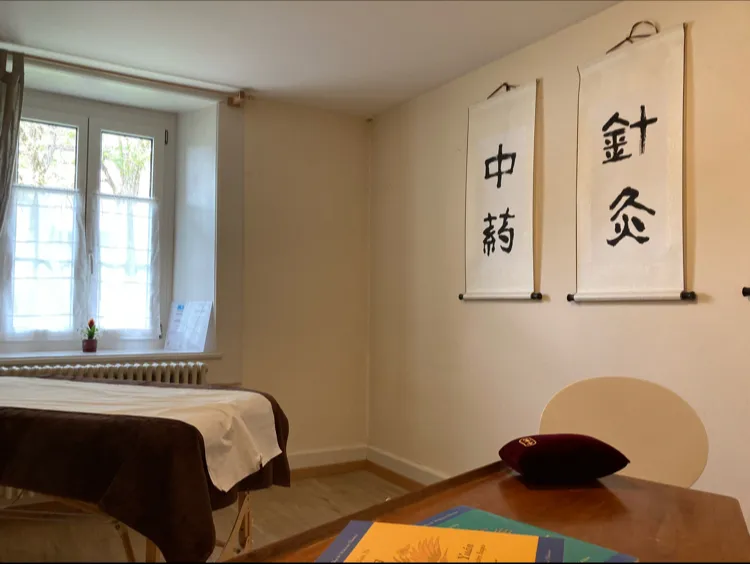 La Ferme - Centre de Médecine Chinoise - Acupuncture et Moxibustion Vallée de Joux - Dominique Jourdain_Le Sentier_slider_image_2