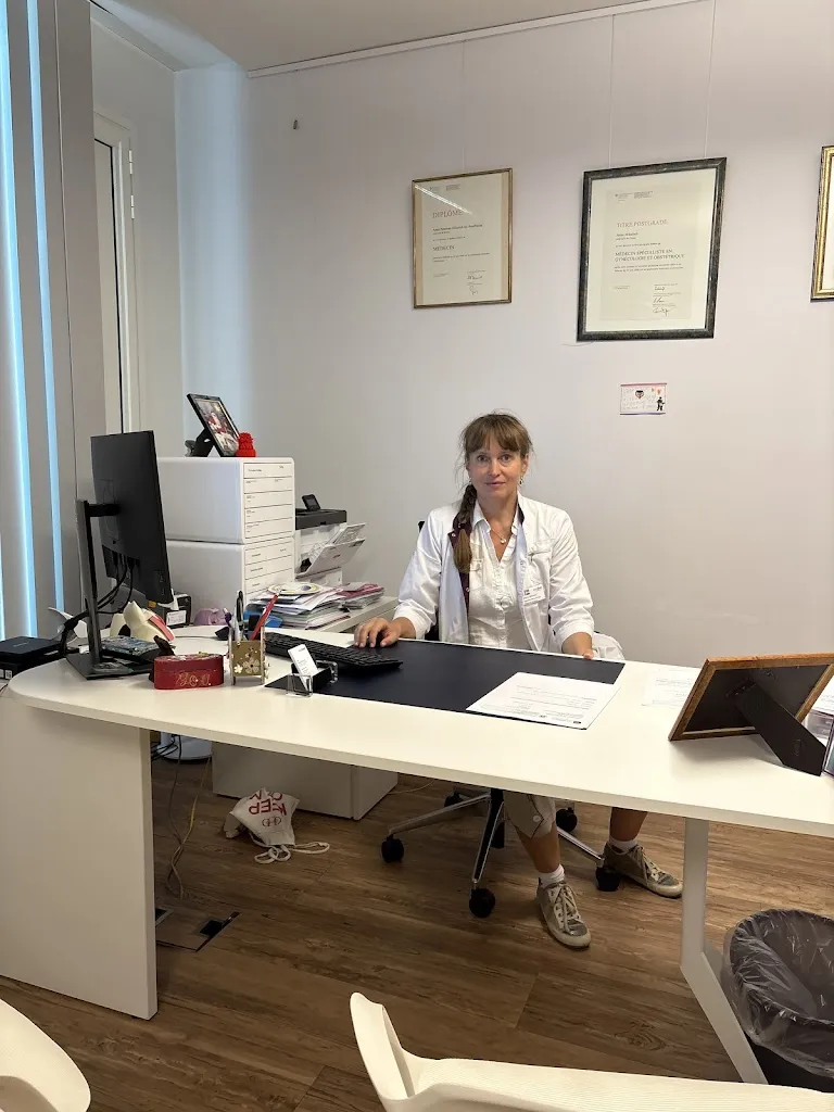 Dr Anna MIKULICH Gynécologue Vevey_Corseaux_slider_imagen_1