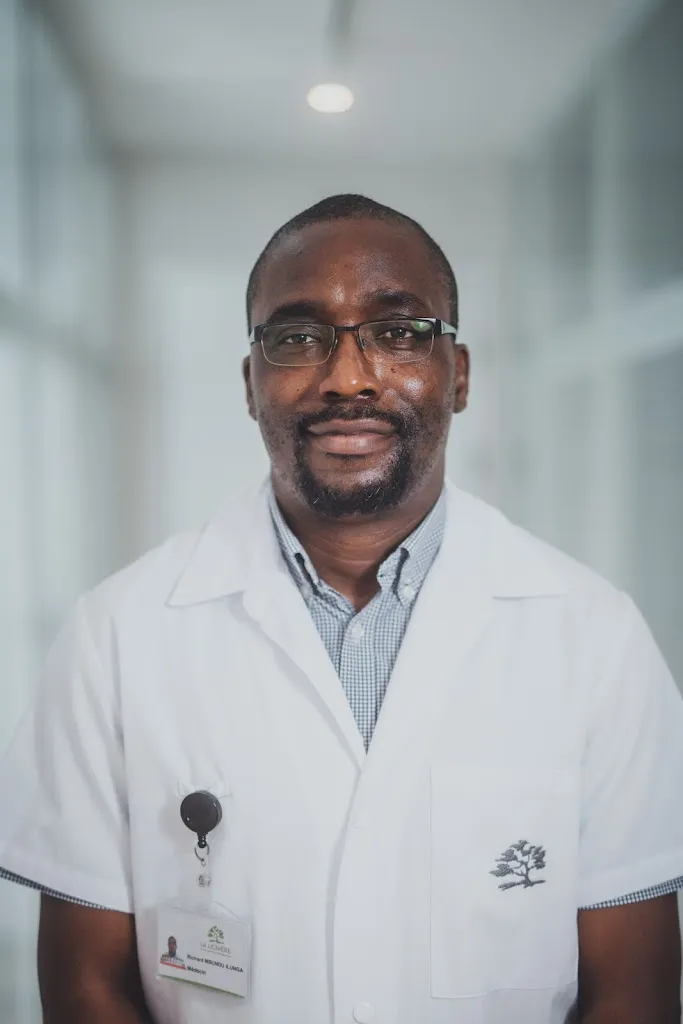 Dr Richard MBUNDU ILUNGA - Endocrinologie et Diabétologie FMH