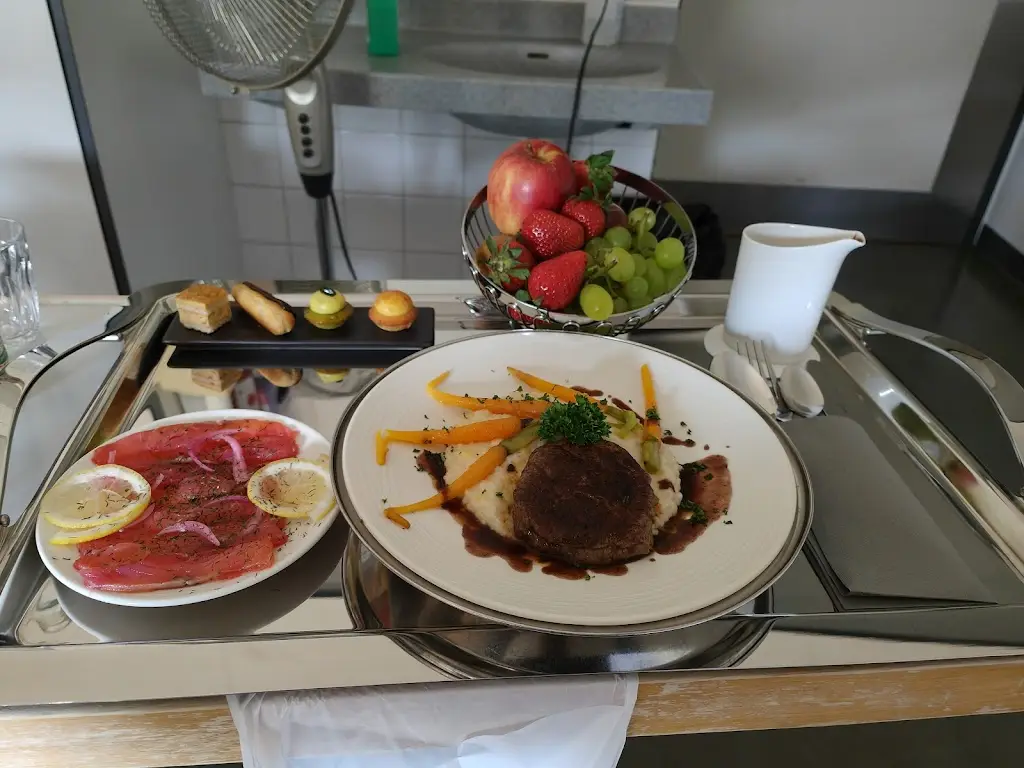 R G_Hospital of Moutier_Grandval_review