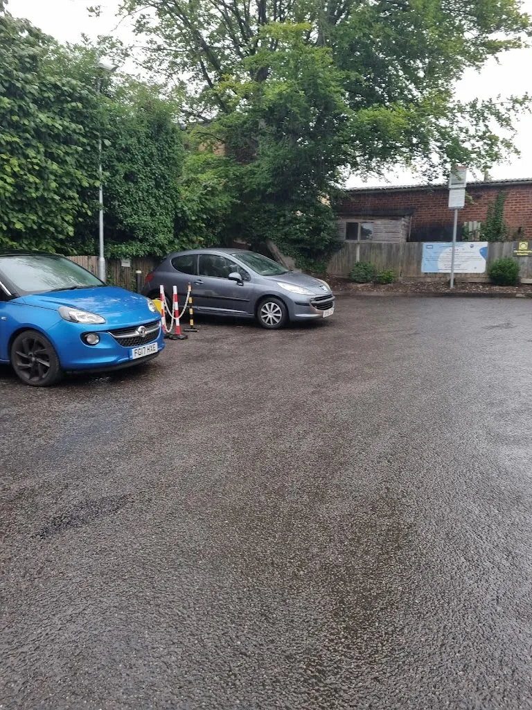 Dr M Anzak - Lynton House Practice in High Wycombe