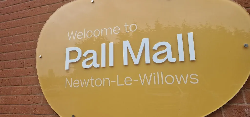 Pall Mall – Medical & Cosmetics – Newton-le-Willows_image_2