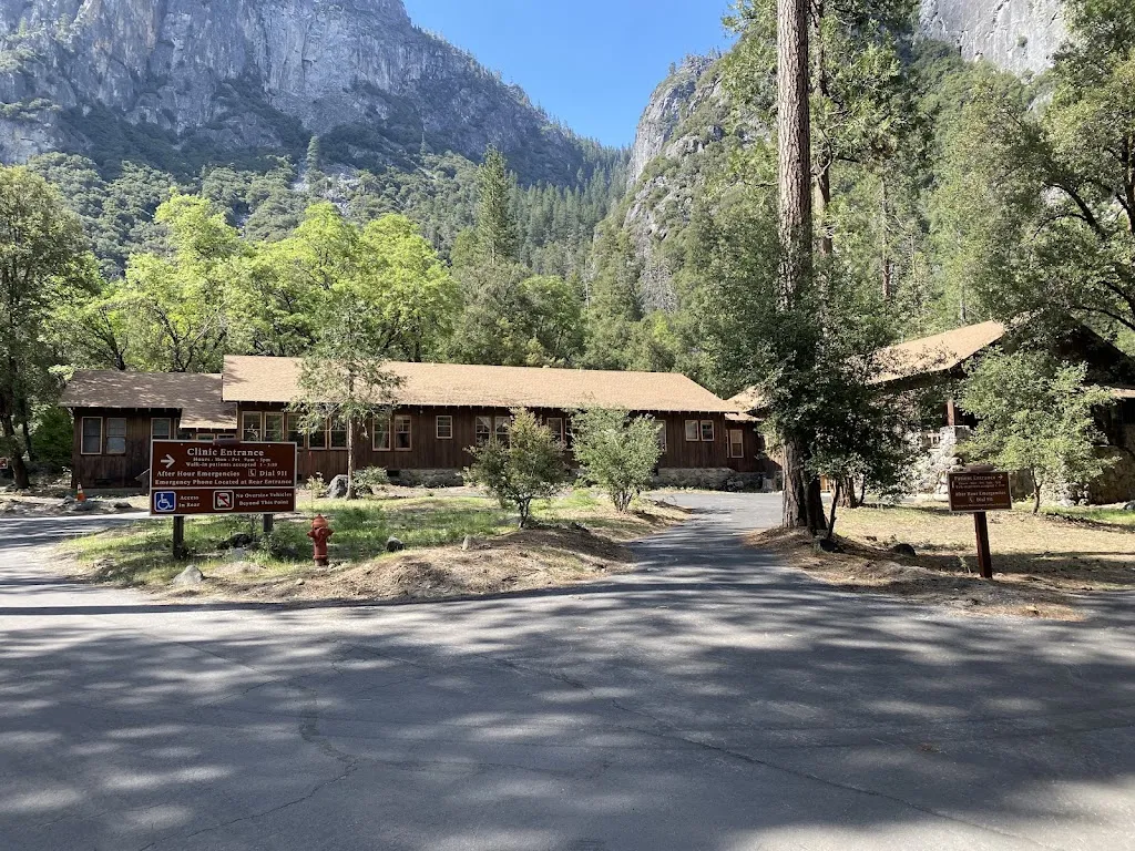 Yosemite Medical Clinic_Ahwahnee, California_slider_immagine_1