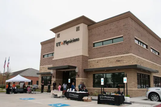 UT Physicians Multispecialty - Cinco Ranch medico a Cinco Ranch, Texas