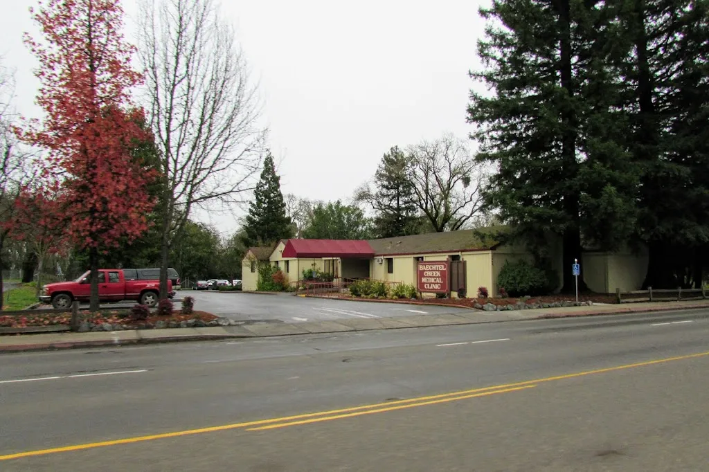 Baechtel Creek Medical Clinic médecin à Brooktrails, California