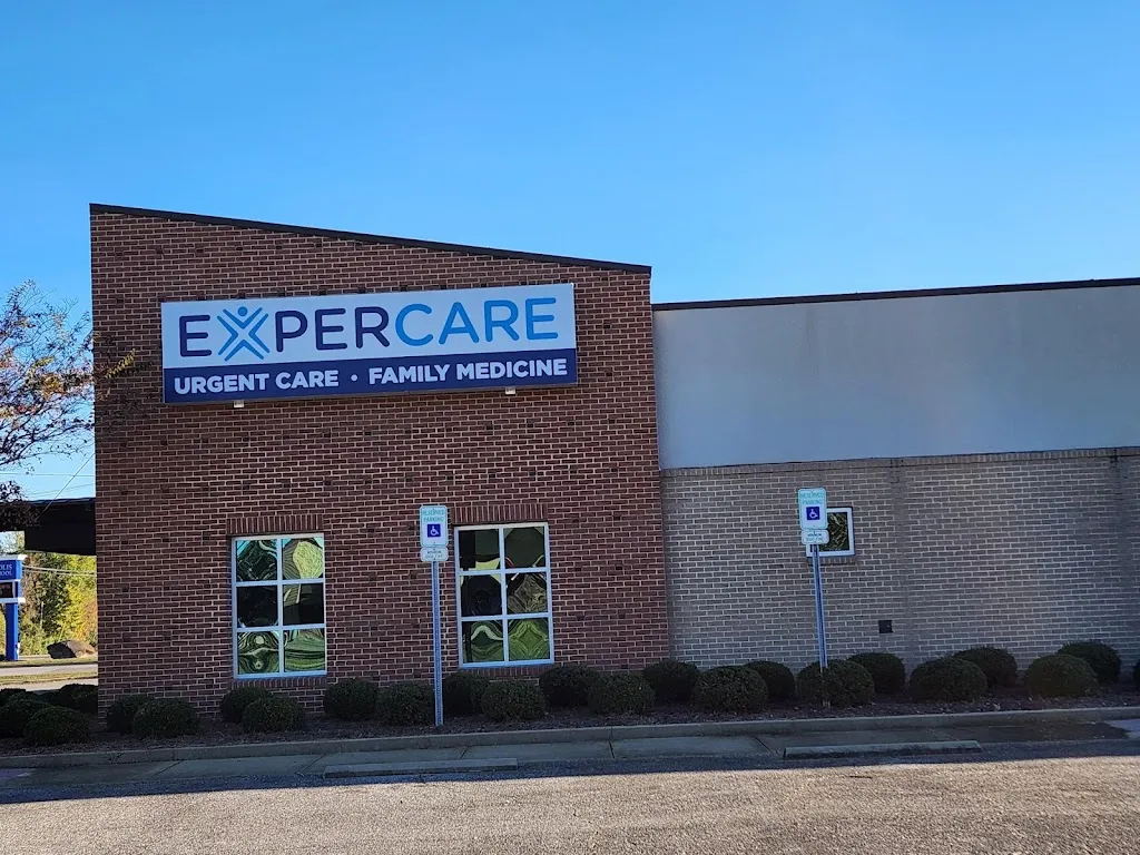 ExperCARE Urgent Care & Family Medicine medico a Demopolis, Alabama
