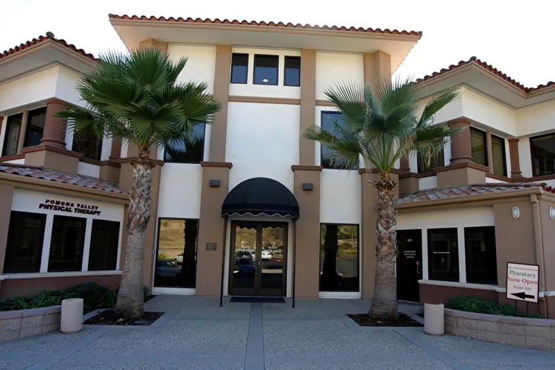Carlos A. Baez, MD_Chino Hills, California_slider_imagen_1