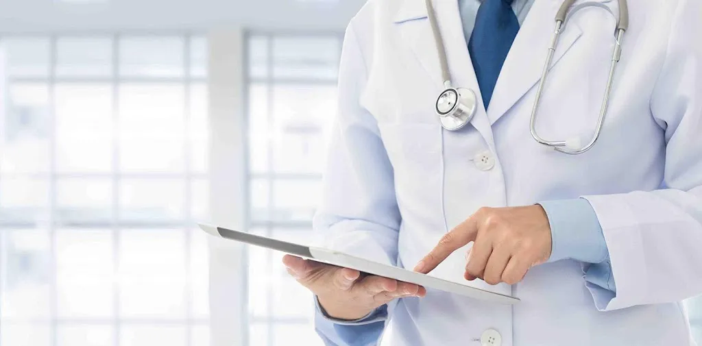 Claremont Medical Center: Mohitkumar Ardeshana, MD doctor en Claremont, California