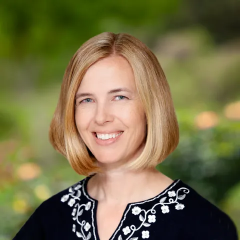 Gayle L Sutcliffe, M.D. doctor en Dixon, California