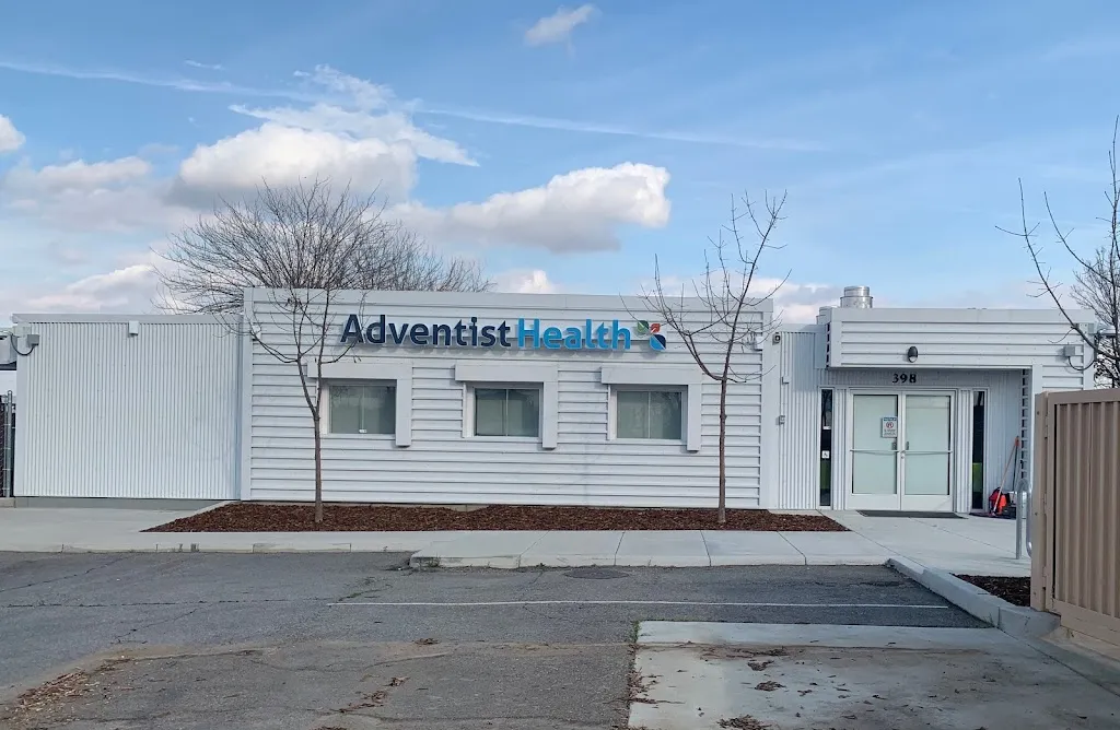 Adventist Health Medical Office medico a Earlimart, California