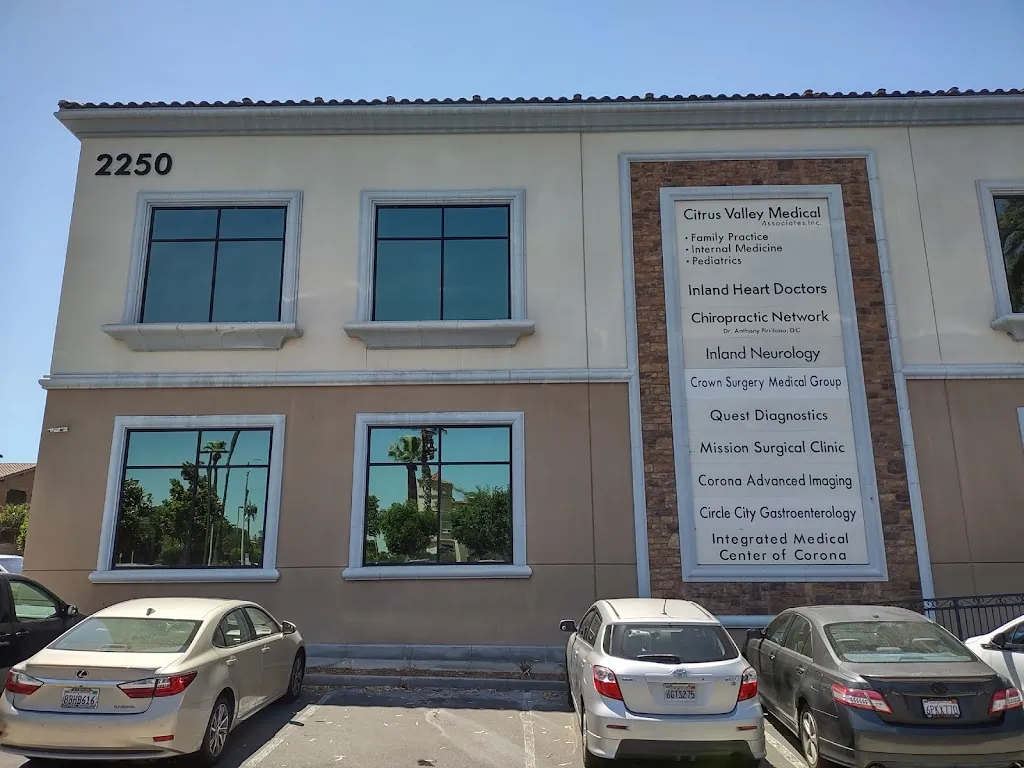 Citrus Valley Family Practice doctor en El Cerrito Corona, California