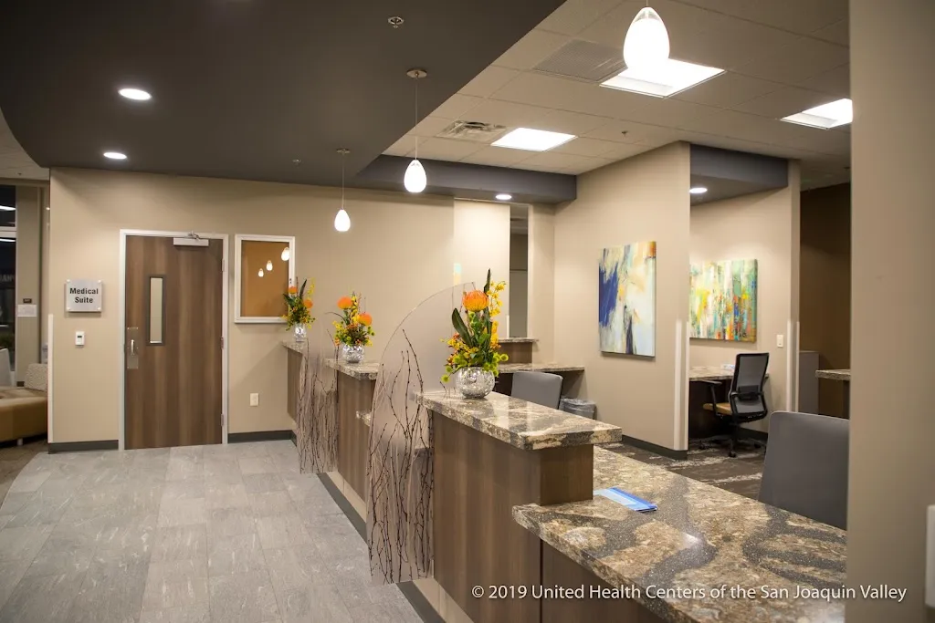 United Health Centers - Huron_Huron, California_slider_bild_3
