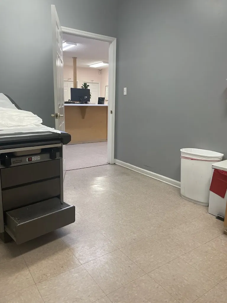 Brian Phillips_Doctors Med Care of Gadsden_Gadsden, Alabama_avis