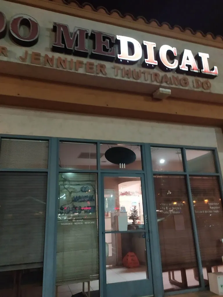 Do Medical Arzt in Lawndale, California