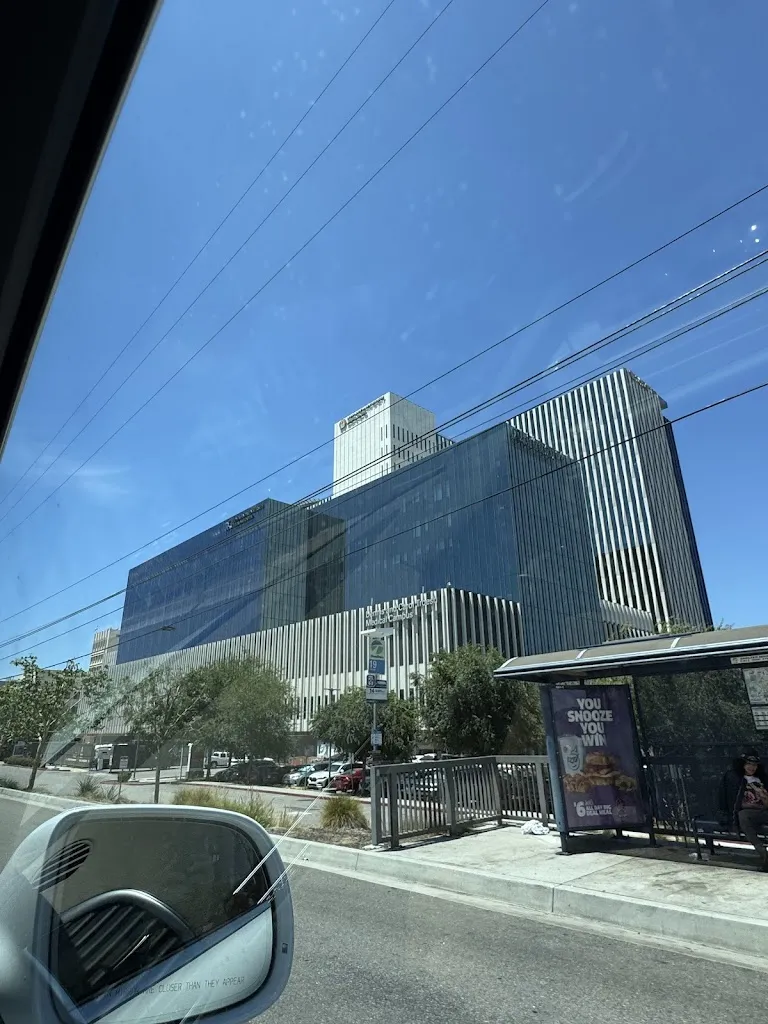 Mr. No Tengo Dinero_Loma Linda University Medical Center_Loma Linda, California_bewertung