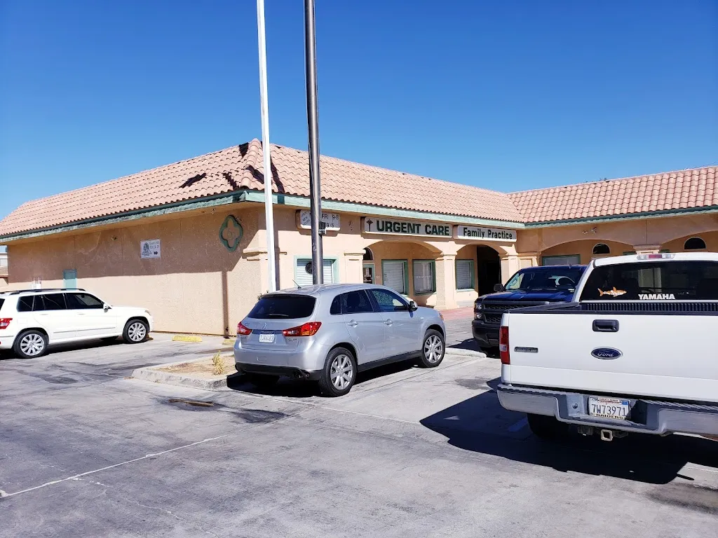 First Valley Medical Group - Quartz Hill_Quartz Hill, California_slider_imagen_3