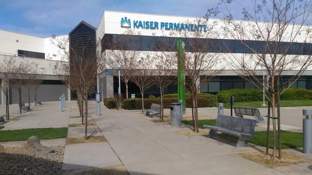 Kaiser Permanente Rancho Cordova Medical Offices_Rancho Cordova, California_slider_image_2