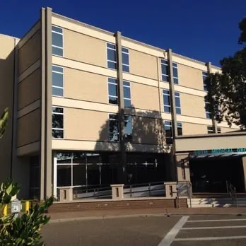Barton Drummond_Vandenberg Clinic_Vandenberg Village, California_bewertung