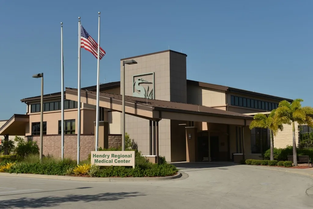 Dr. James D. Forbes Family Care Center_Clewiston, Florida_slider_imagen_1
