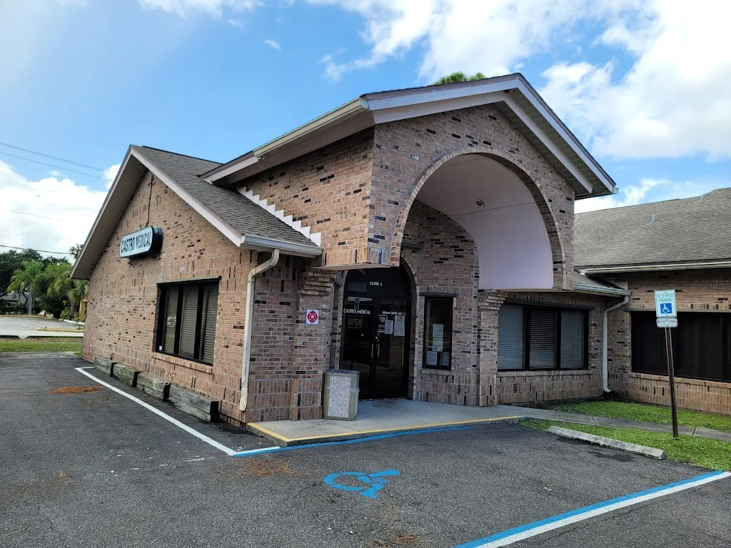 Castro Medical Clinic doctor en Palm Bay, Florida