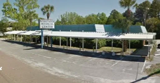 Springfield Medical Center doctor en Springfield, Florida