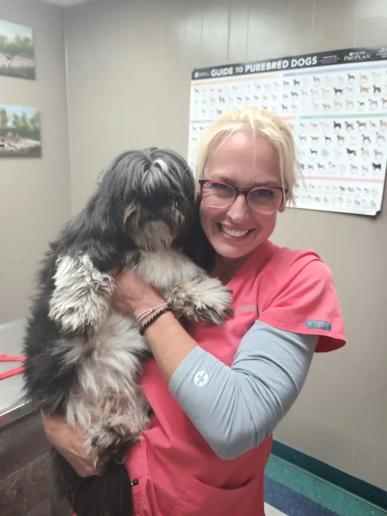 Vanessa_Jones Animal Clinic_Brundidge, Alabama_reseña