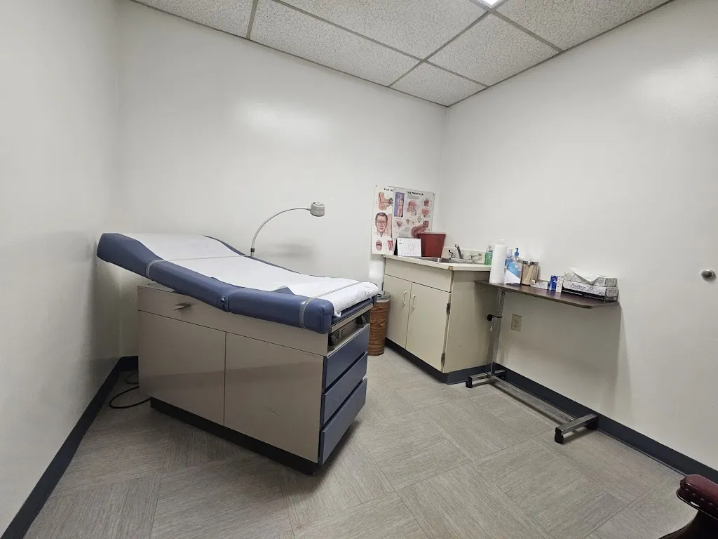 Clinica Prompt Medical Care doctor in Doraville, Georgia