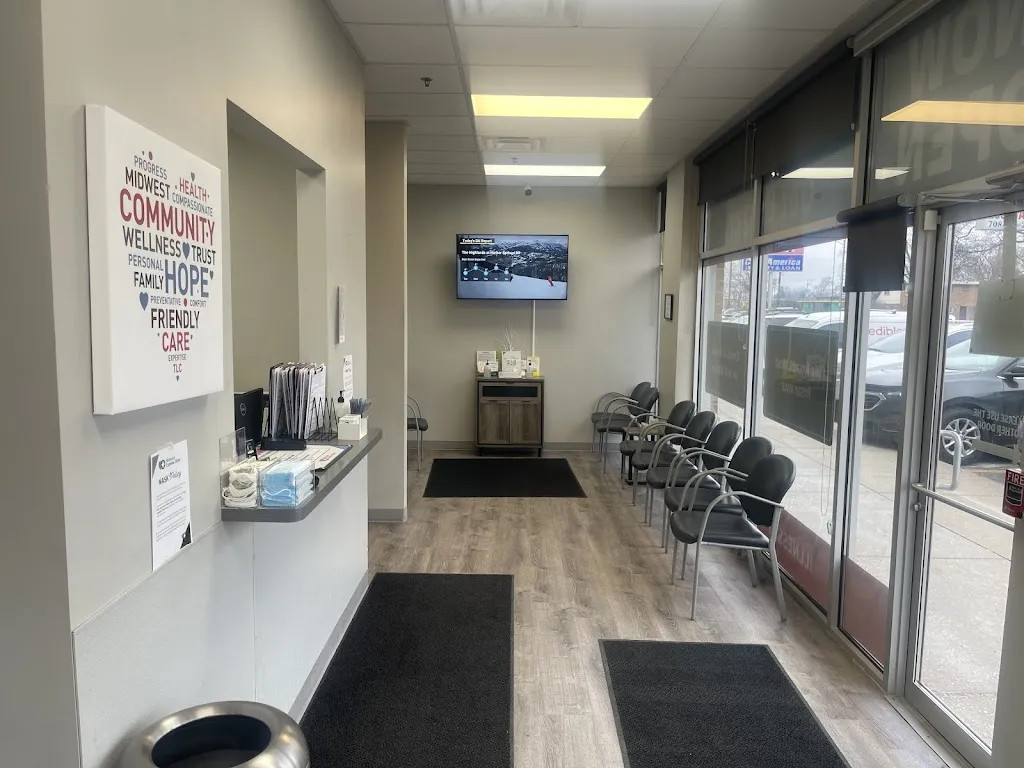 Midwest Express Clinic Urgent Care_Calumet Park, Illinois_slider_imagen_2