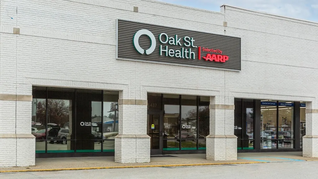 Oak Street Health Jeffersonville Primary Care Clinic