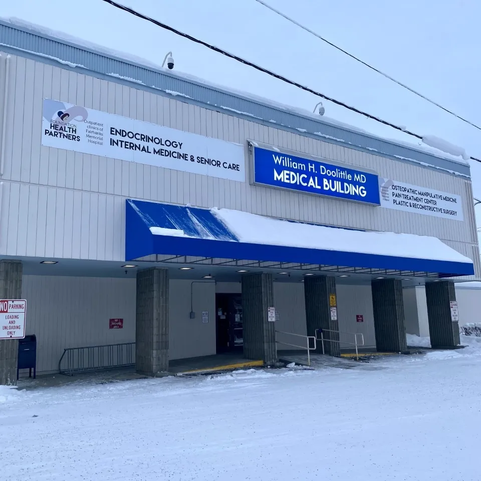 FHP Internal Medicine & Senior Care Clinic_Farmers Loop, Alaska_slider_immagine_2