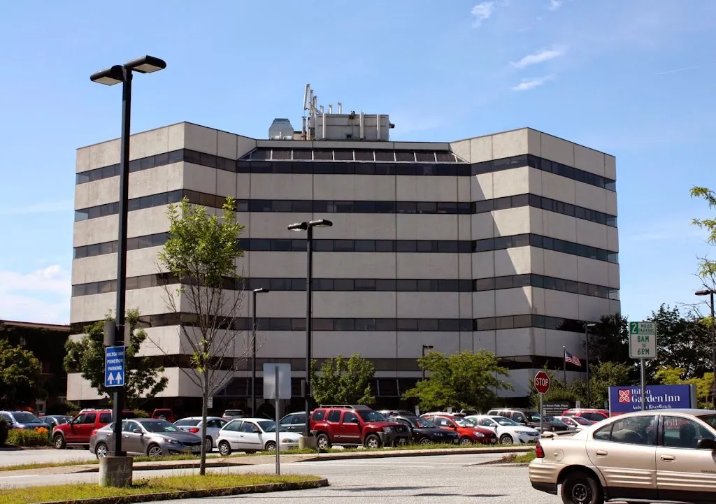 Auburn Medical Associates doctor in Androscoggin County, Maine