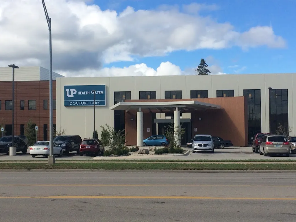 UP Health System – Doctors Park | Specialty Clinic_Escanaba, Michigan_slider_immagine_1