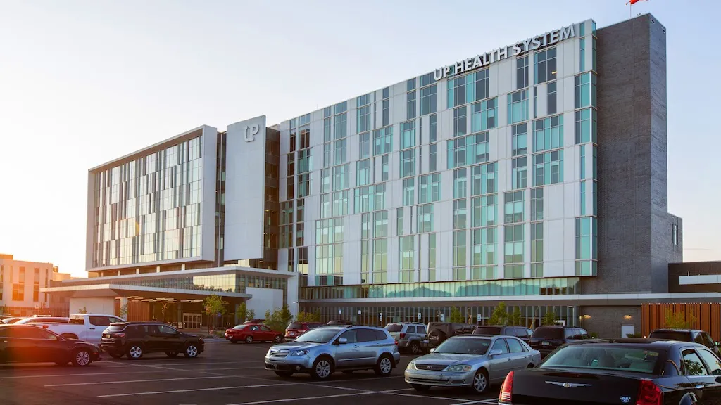 UP Health System - Marquette_Marquette County, Michigan_slider_imagen_1