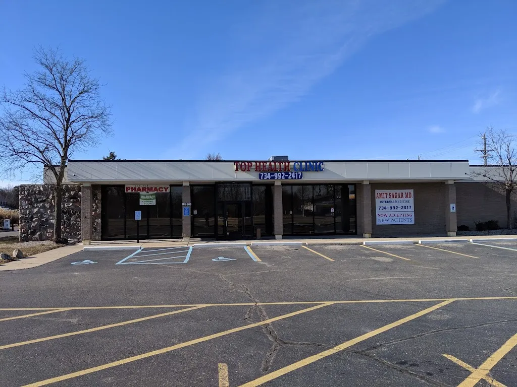 Top Health Clinic (Dr. Amit Sagar, MD) médecin à Romulus, Michigan