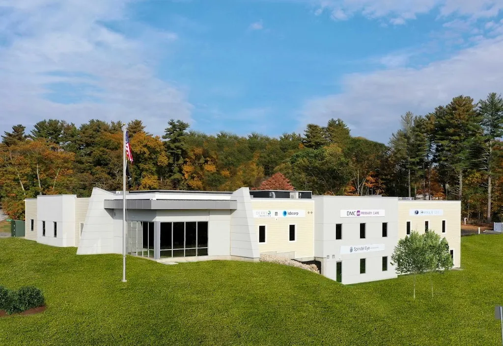 DMC Primary Care at Raymond_Raymond, New Hampshire_slider_bild_3