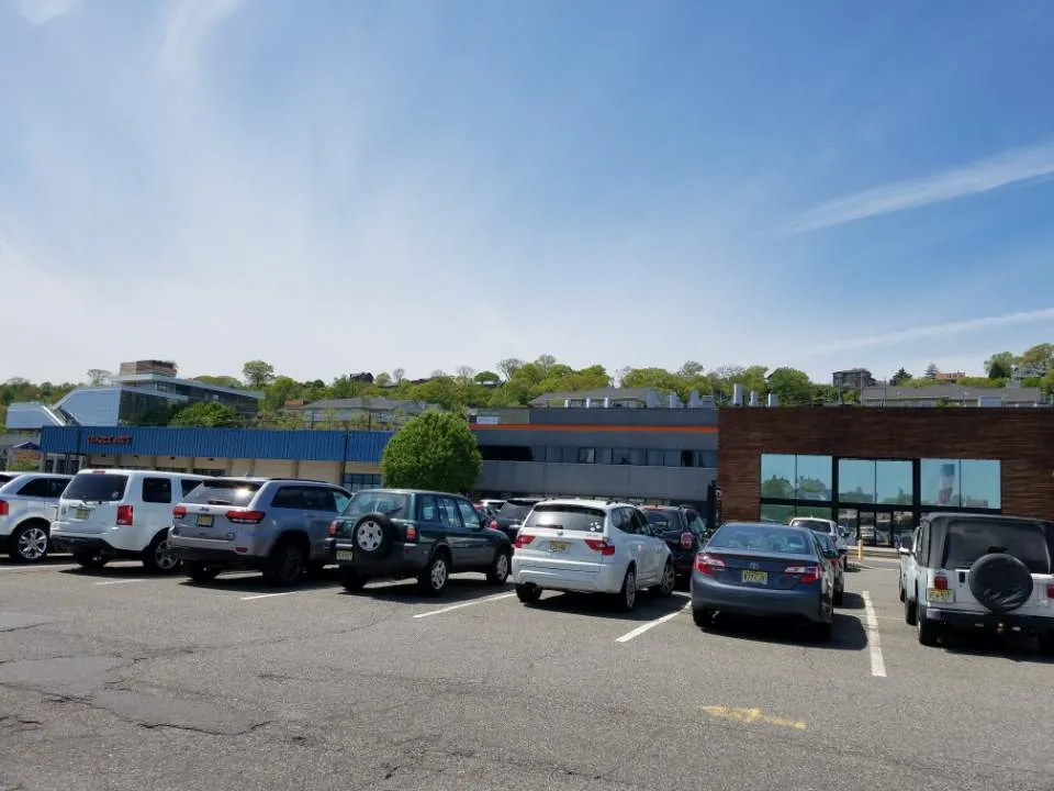 DoctorHere Primary Care Clinic - Edgewater_Edgewater, New Jersey_slider_bild_2