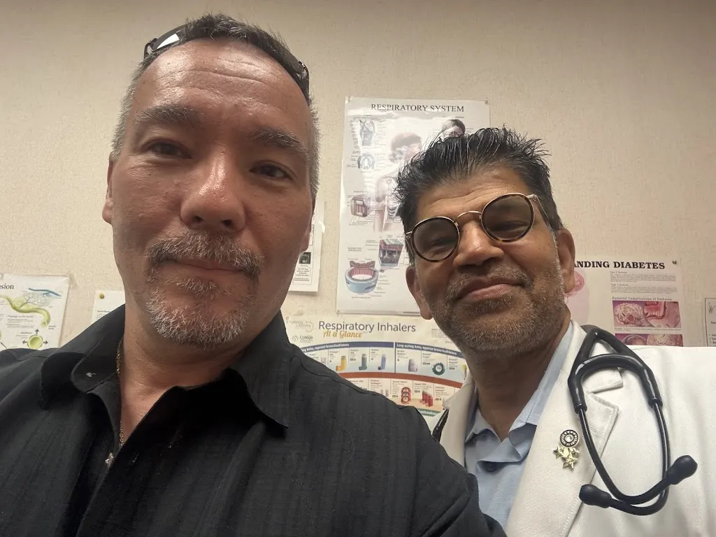 Dr. Vinod T. Sancheti, MD doctor en Silver Ridge, New Jersey