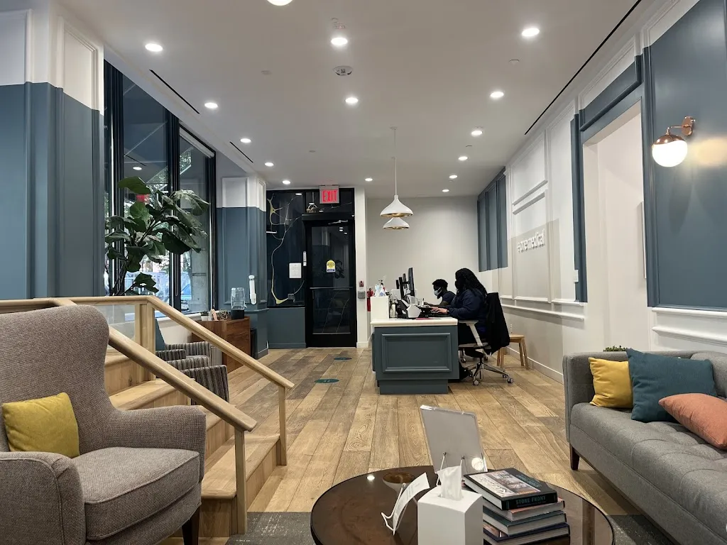 One Medical Primary Care Clinic - Chelsea Arzt in Chelsea, New York