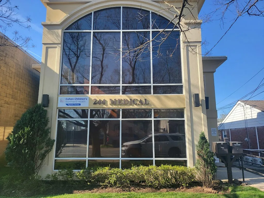 Cohen Children's Northwell Health Physician Partners General Pediatrics at Dongan Hills doctor en Dongan Hills, New York
