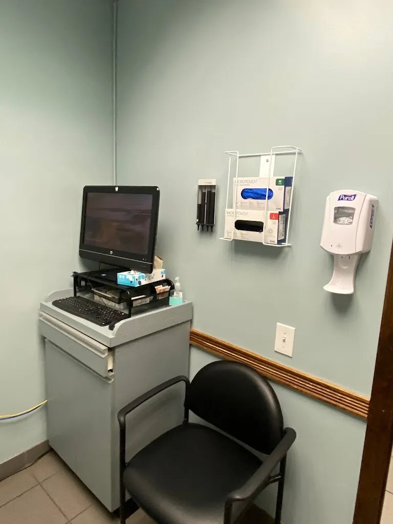 NY Family Docs doctor en Woodhaven, New York