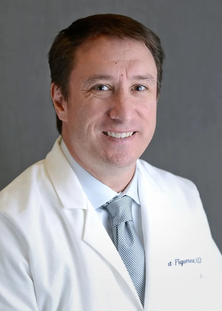Robert L. Figueroa, MD médecin à East Flat Rock, North Carolina